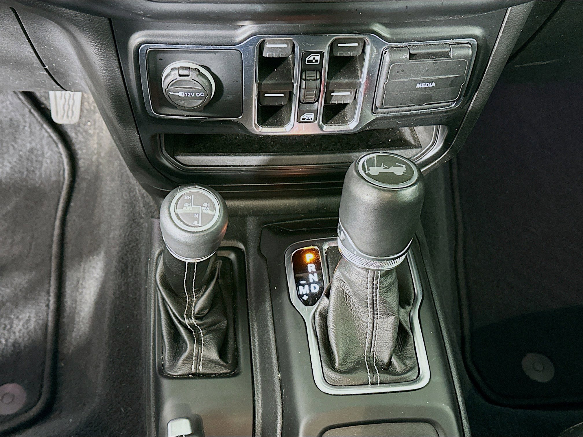 Used 2021 Jeep Wrangler Sahara w/ Safety Group image 25