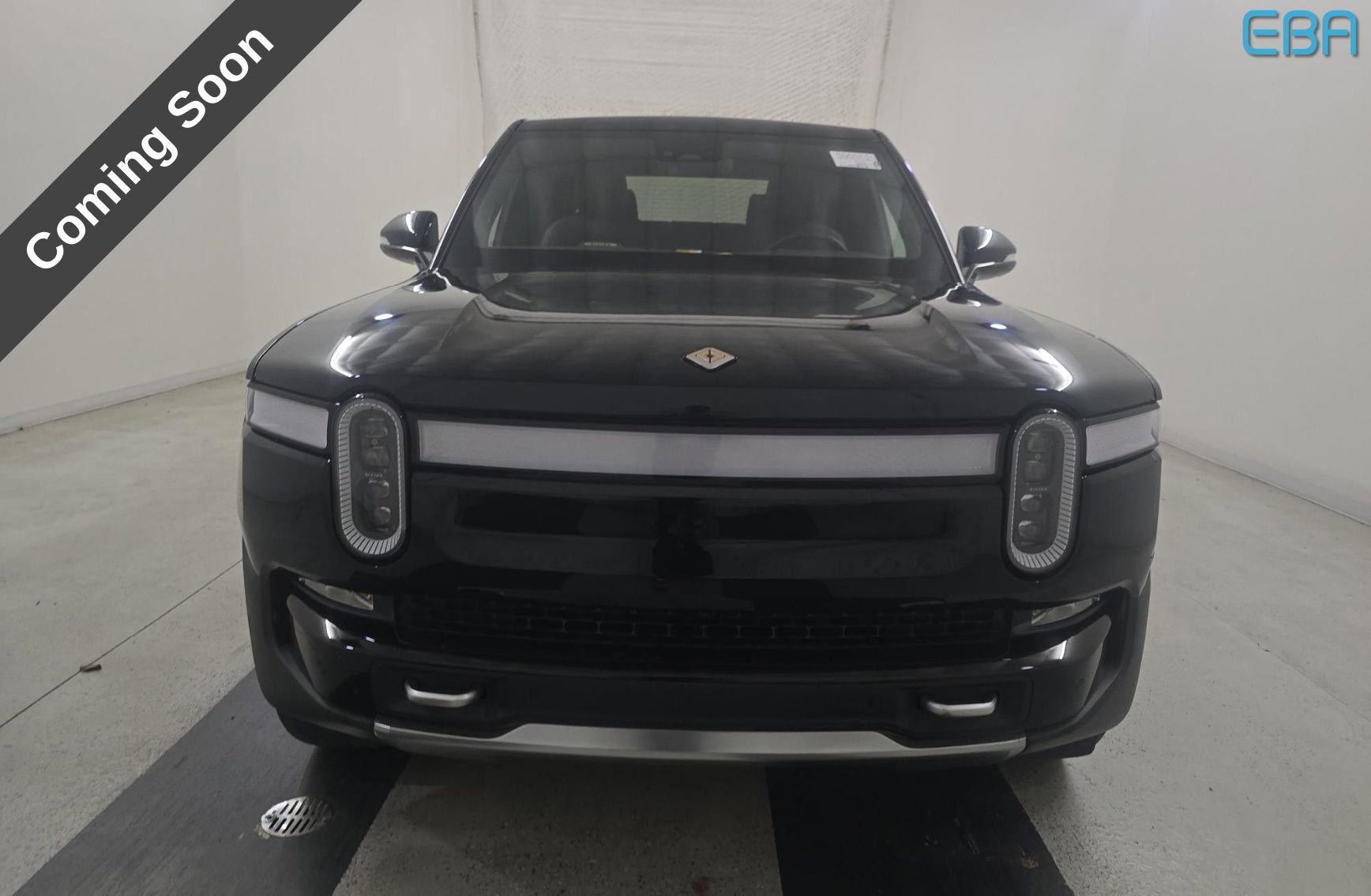 Used 2024 Rivian R1T Adventure image 2