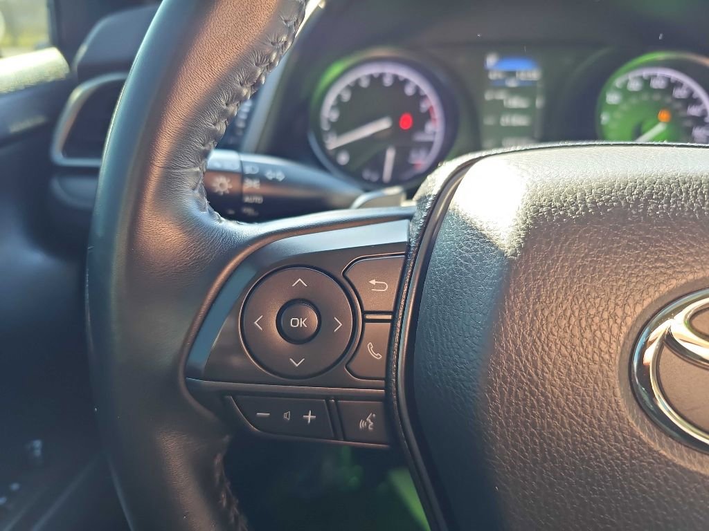 Used 2022 Toyota Camry SE image 22