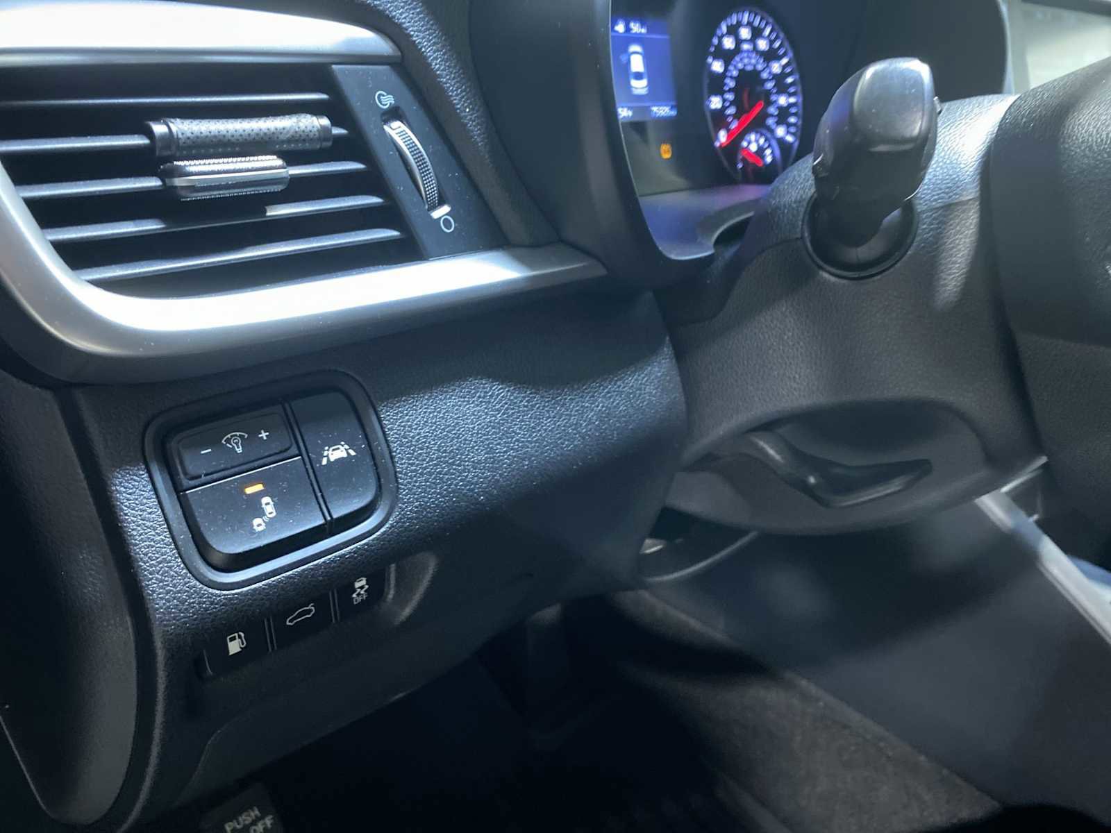 Used 2019 Kia Optima S image 27