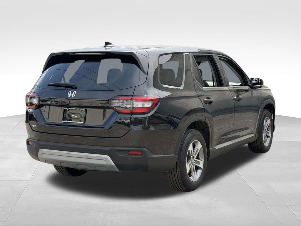 Used 2025 Honda Pilot EX-L image 9