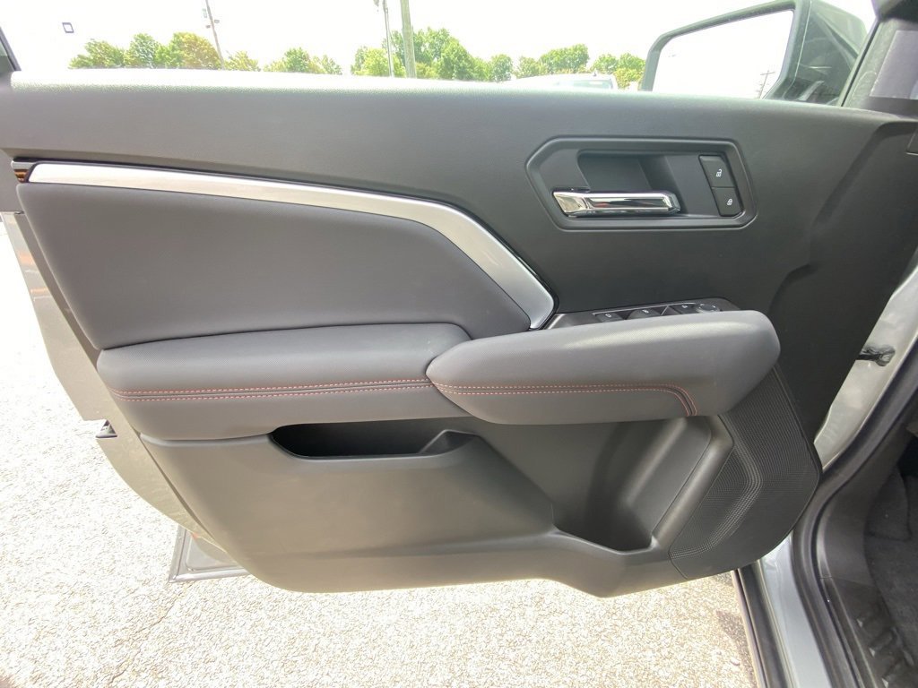 New 2025 Chevrolet Colorado Z71 image 16