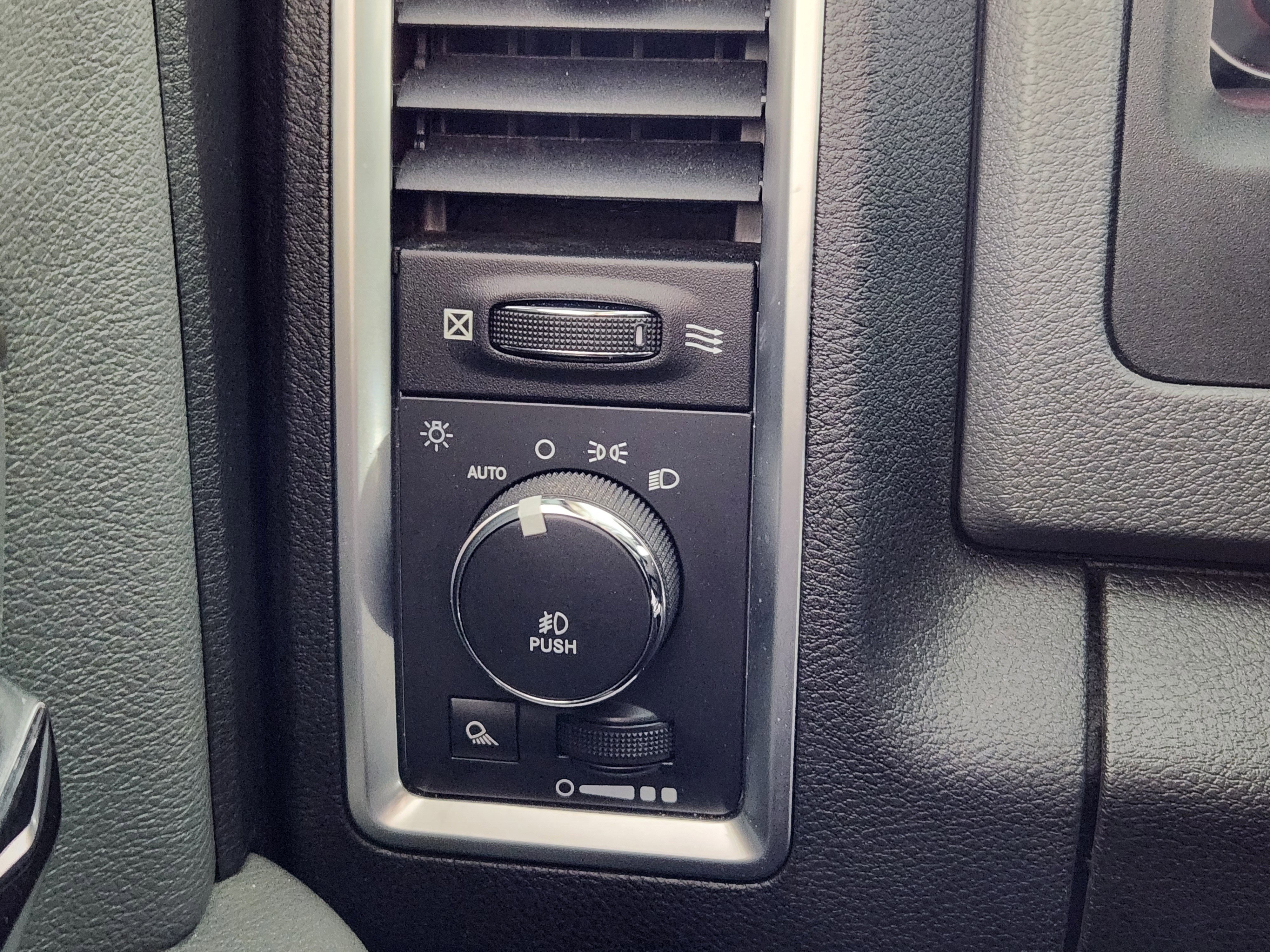 Used 2016 RAM 1500 Big Horn AWD/4WD image 27