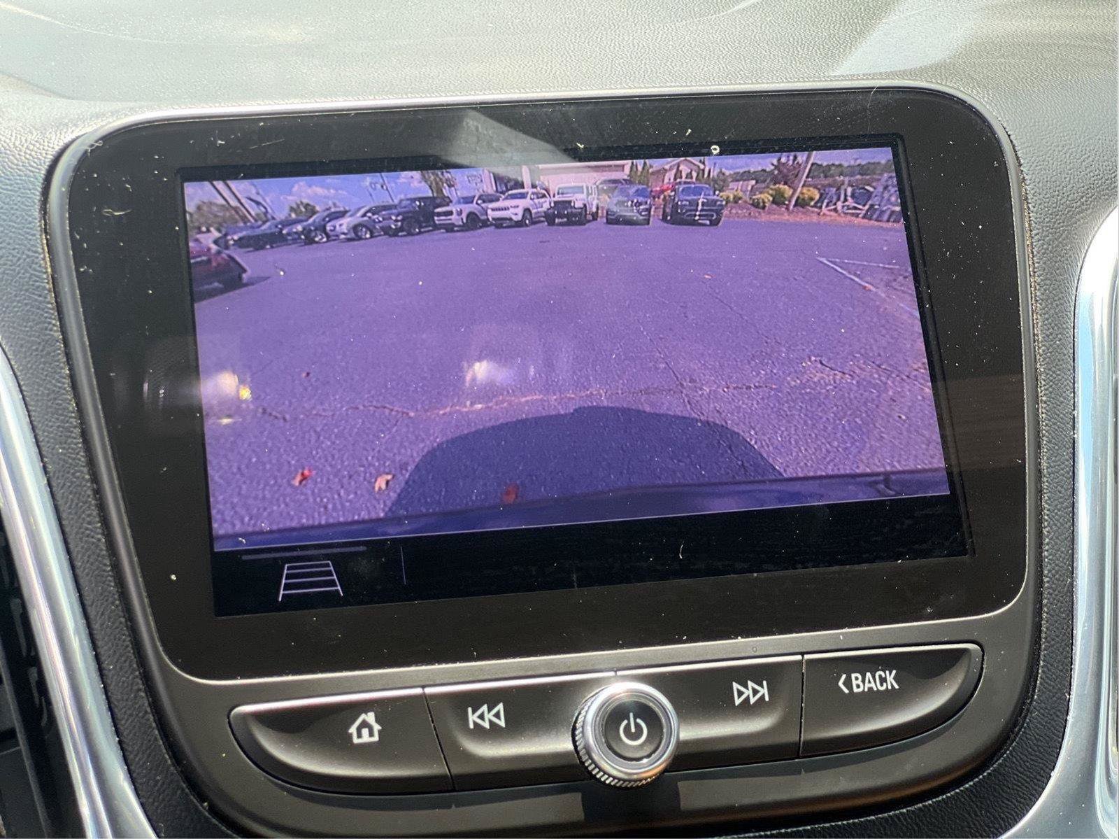 Used 2020 Chevrolet Equinox Premier FWD image 4