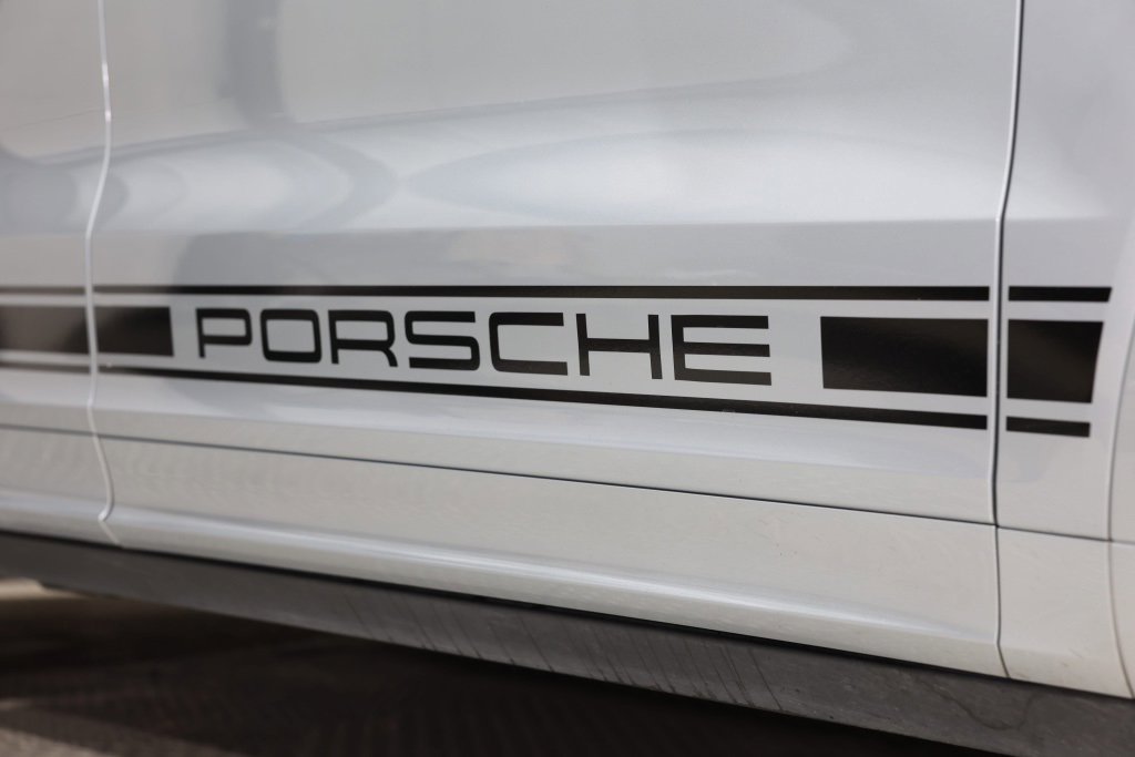 Used 2022 Porsche Cayenne Turbo image 50