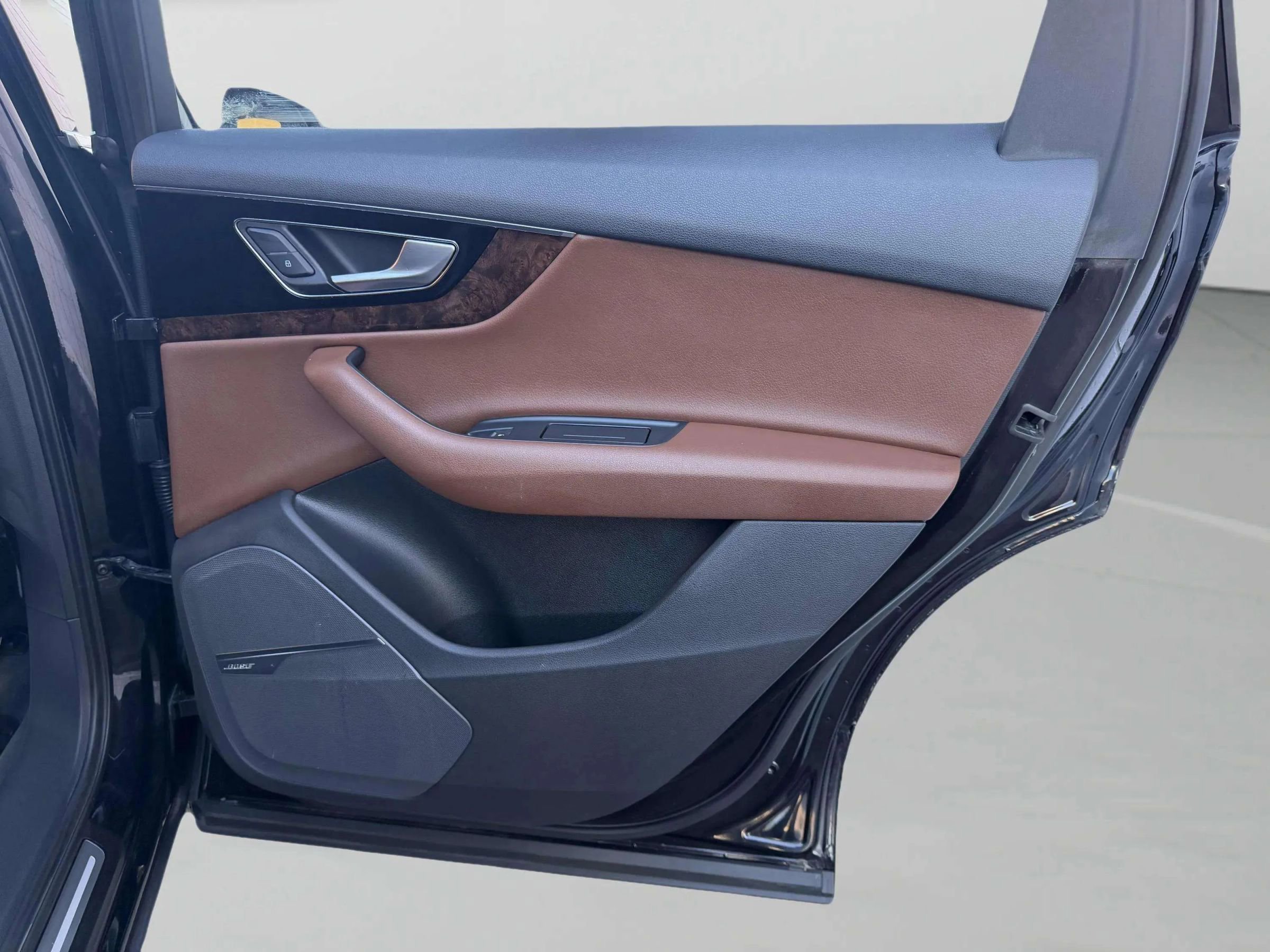 Used 2018 Audi Q7 3.0T Premium Plus w/ Premium Plus Package image 23