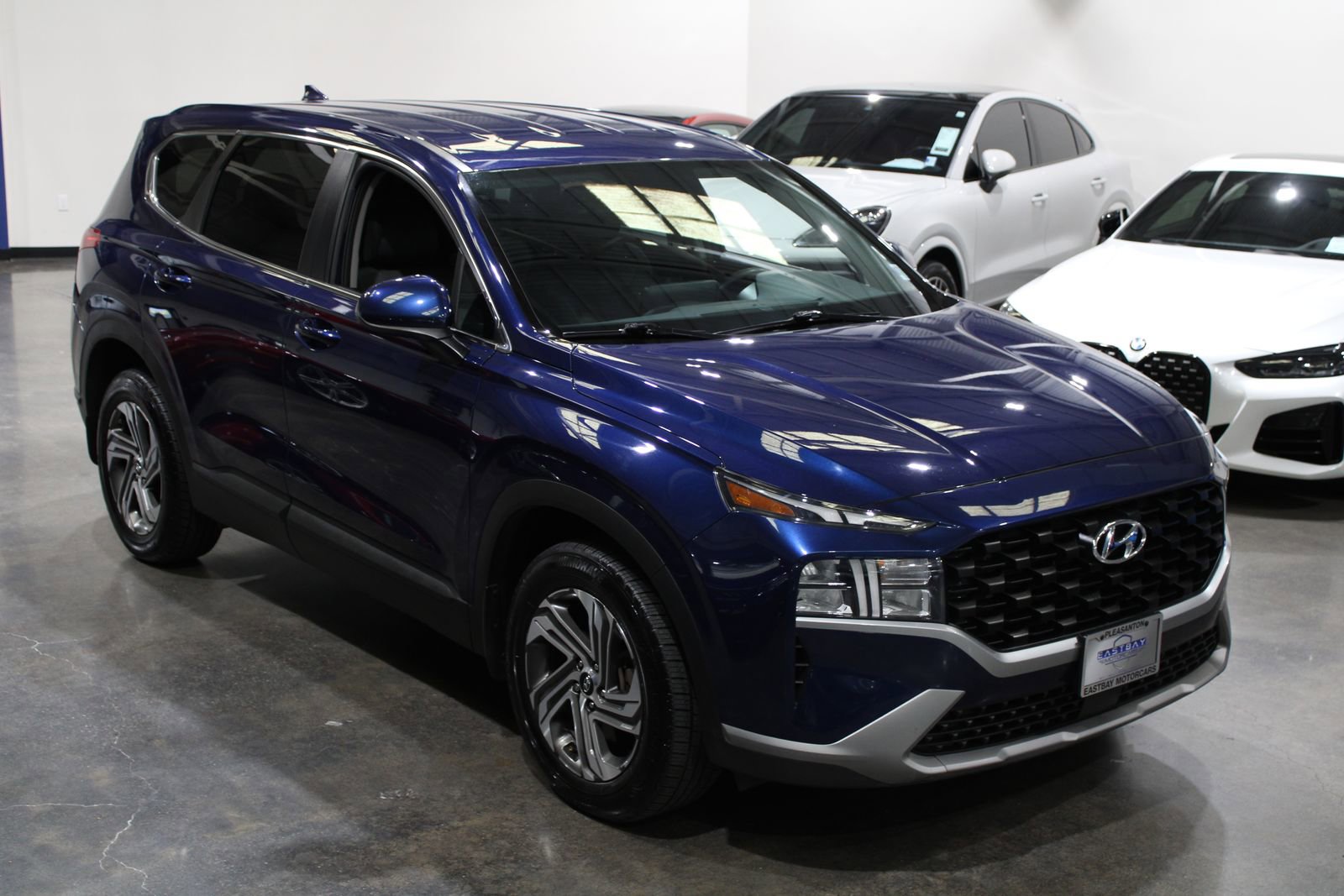 Used 2022 Hyundai Santa Fe SE FWD image 5