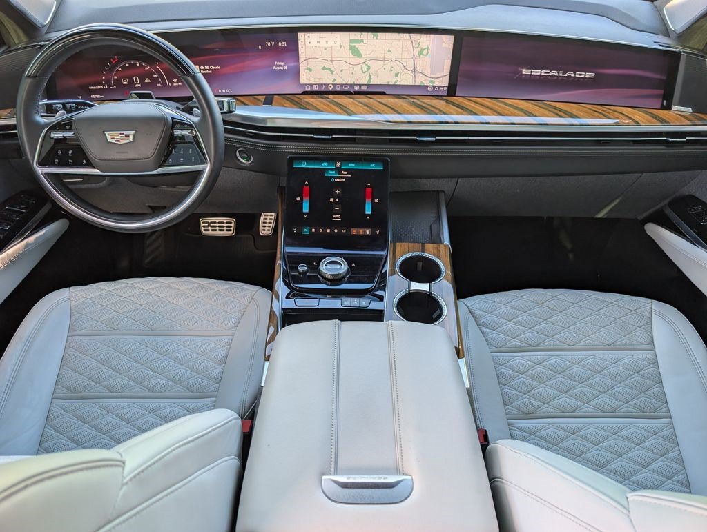 Certified 2025 Cadillac Escalade ESV Sport Platinum AWD/4WD image 19