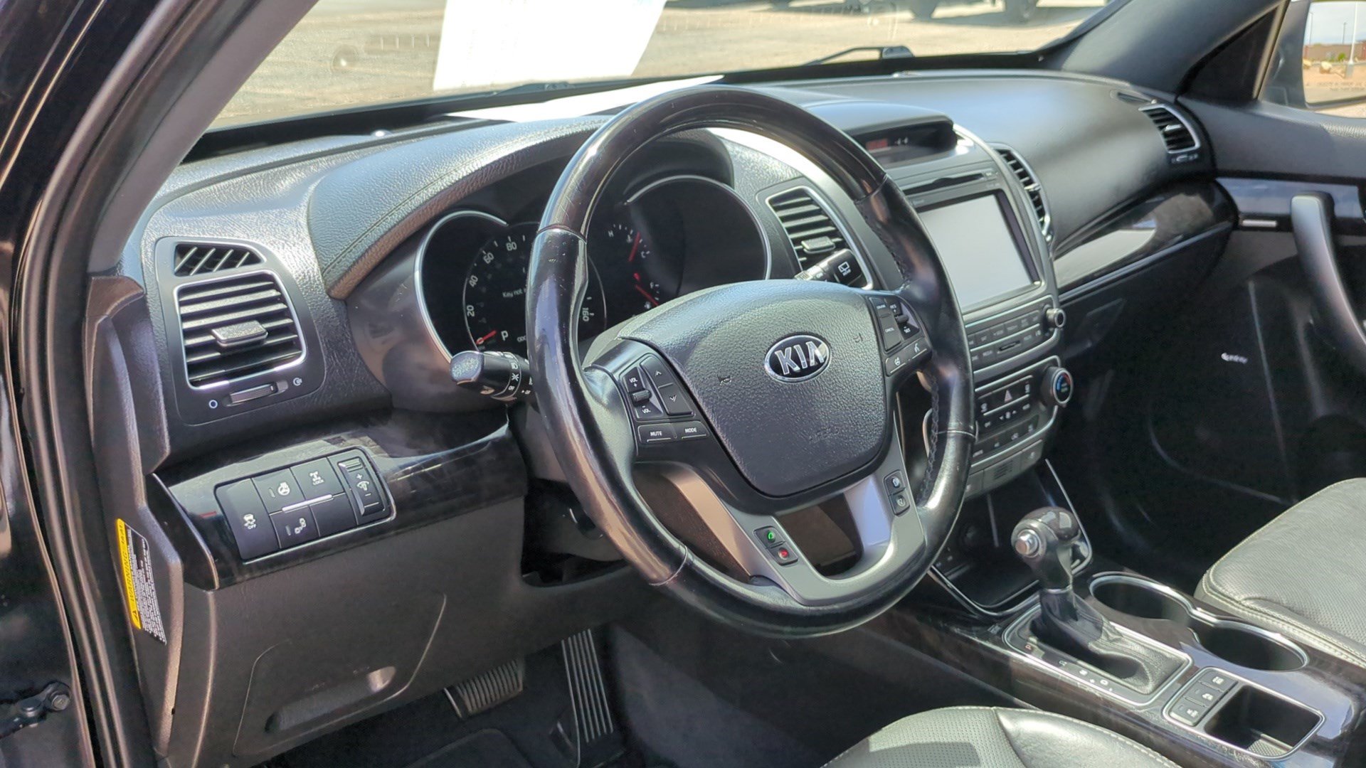 Used 2015 Kia Sorento SX AWD/4WD image 12