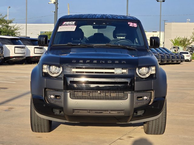 Used 2025 Land Rover Defender 110 V8 AWD/4WD image 2