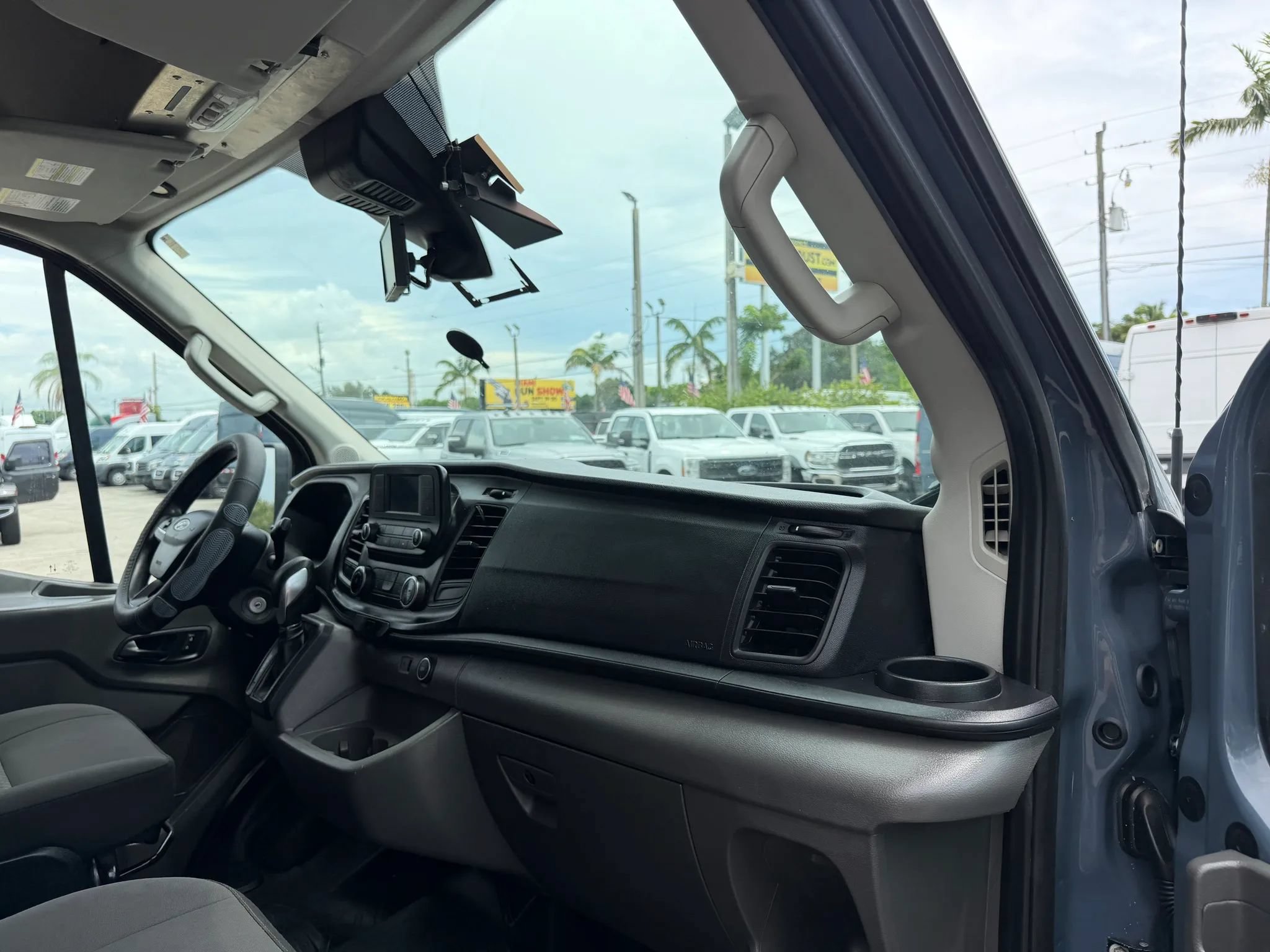 Used 2020 Ford Transit 250 148 High Roof Extended RWD image 17