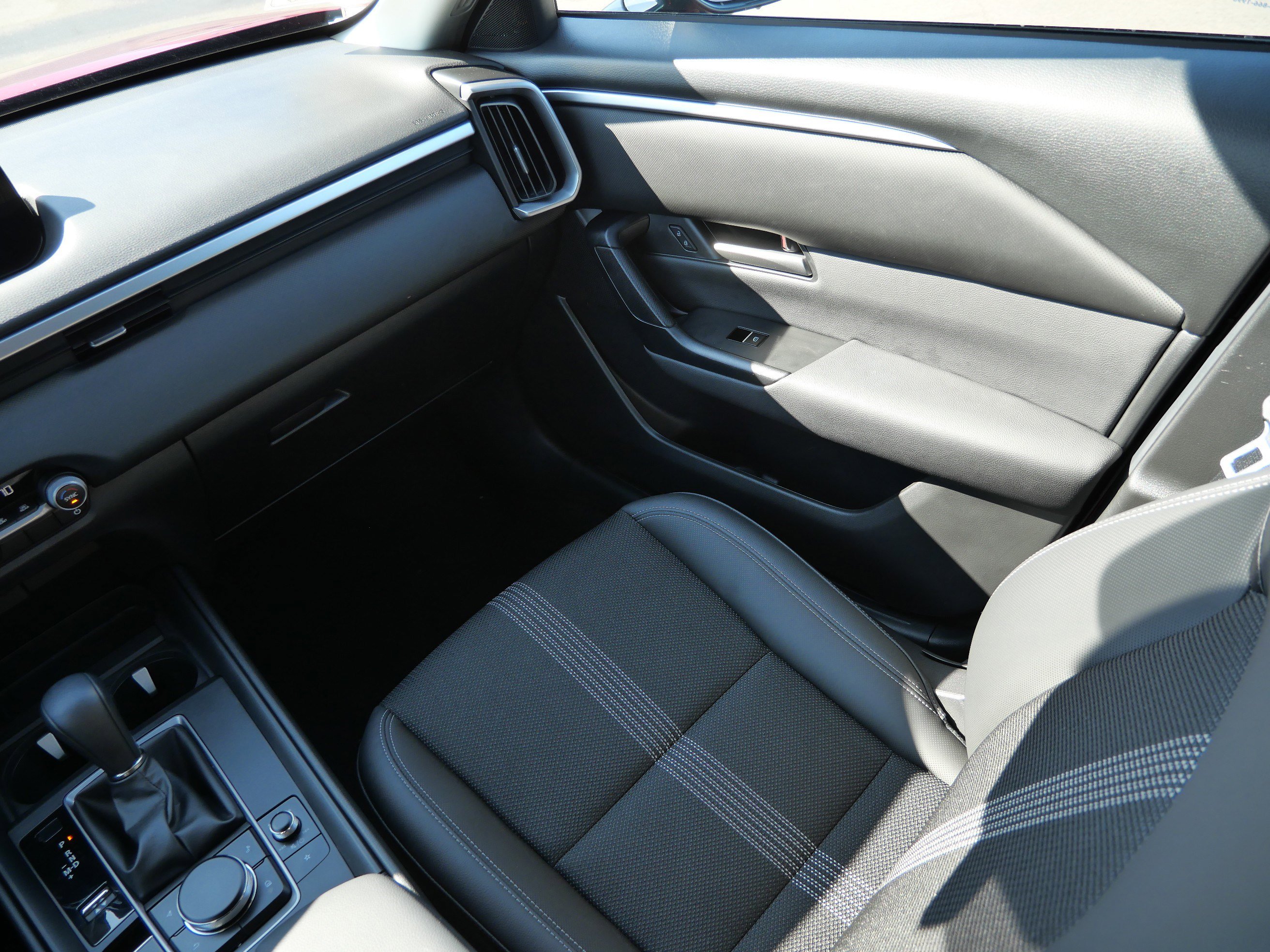 Used 2025 MAZDA CX-50 AWD 2.5 S w/ Select Package image 11