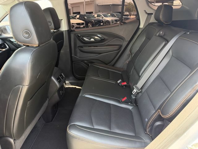 Used 2022 GMC Terrain AT4 w/ Tech Package AWD/4WD image 9