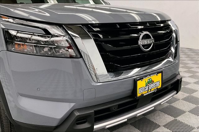Used 2025 Nissan Pathfinder Platinum w/ Cargo Package FWD image 36
