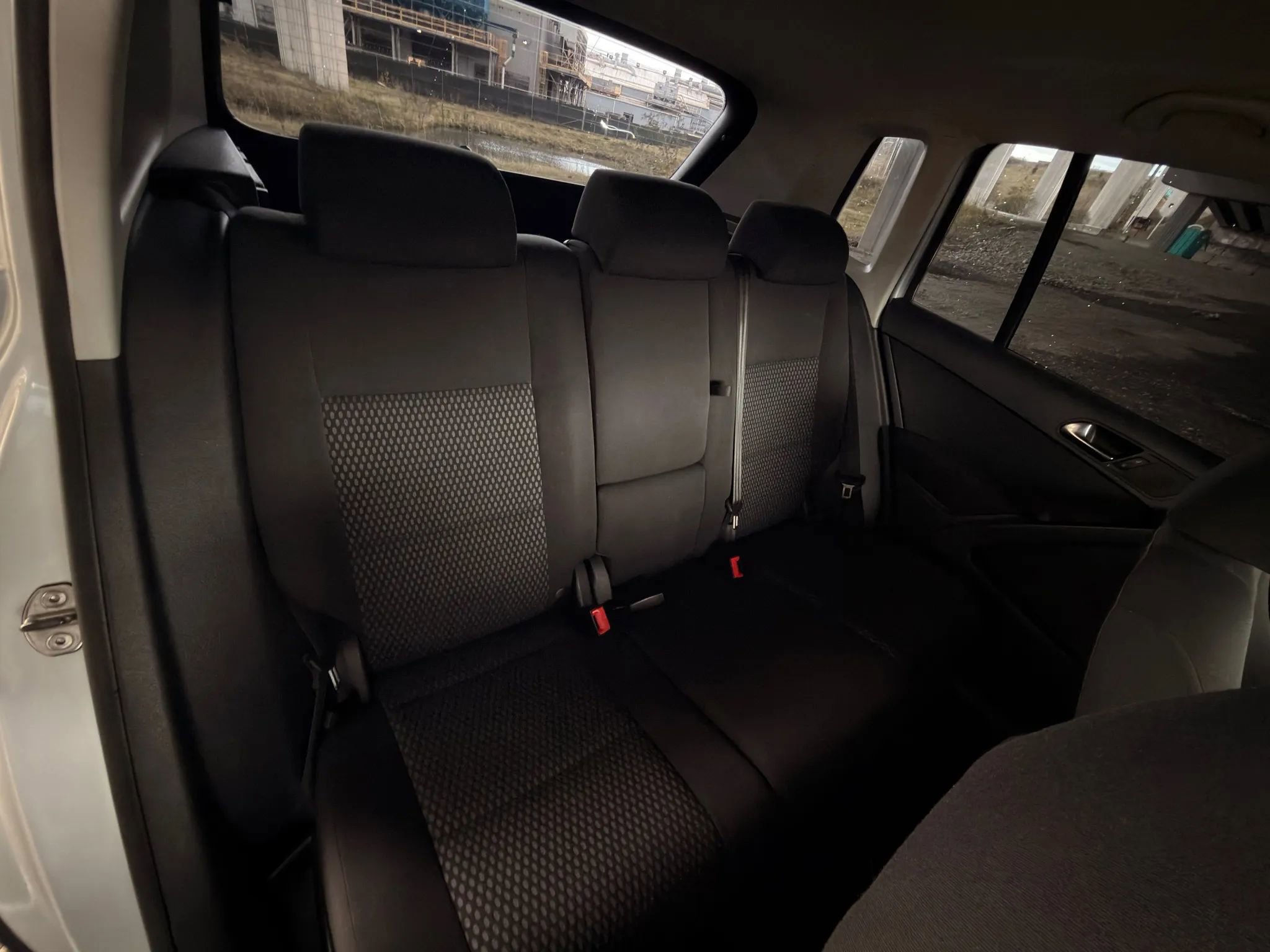 Used 2011 Volkswagen Tiguan S image 30