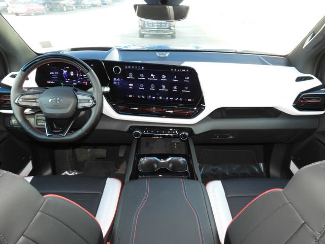 Used 2025 Chevrolet Silverado EV RST AWD/4WD image 39