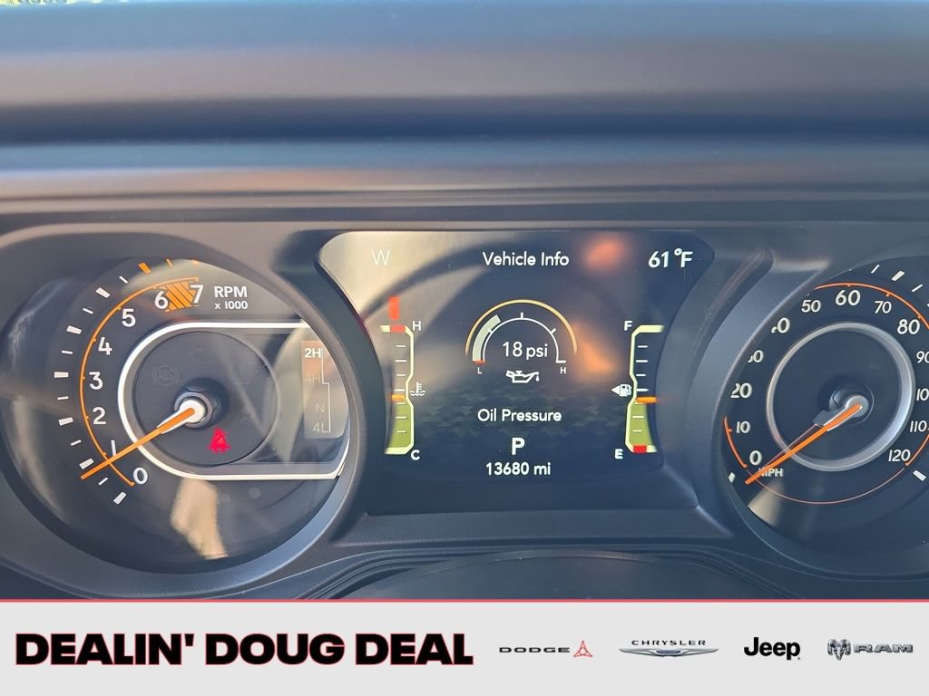 Used 2025 Jeep Wrangler Sahara image 16