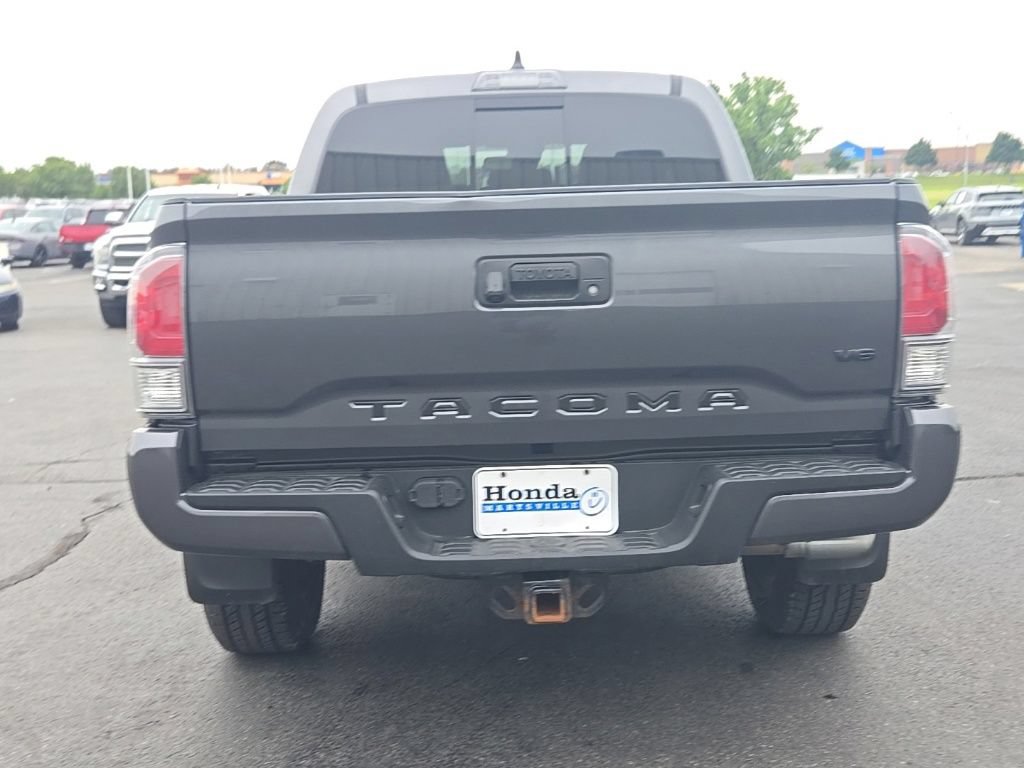Used 2021 Toyota Tacoma TRD Sport AWD/4WD image 7