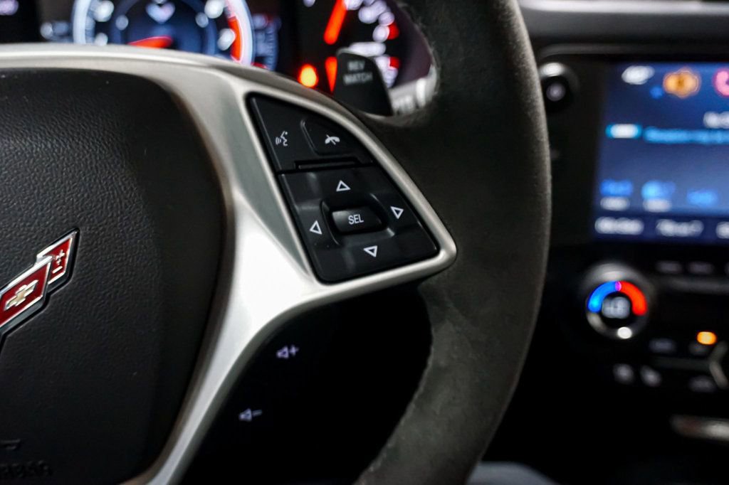 Used 2017 Chevrolet Corvette Z06 w/ Z07 Performance Package image 23