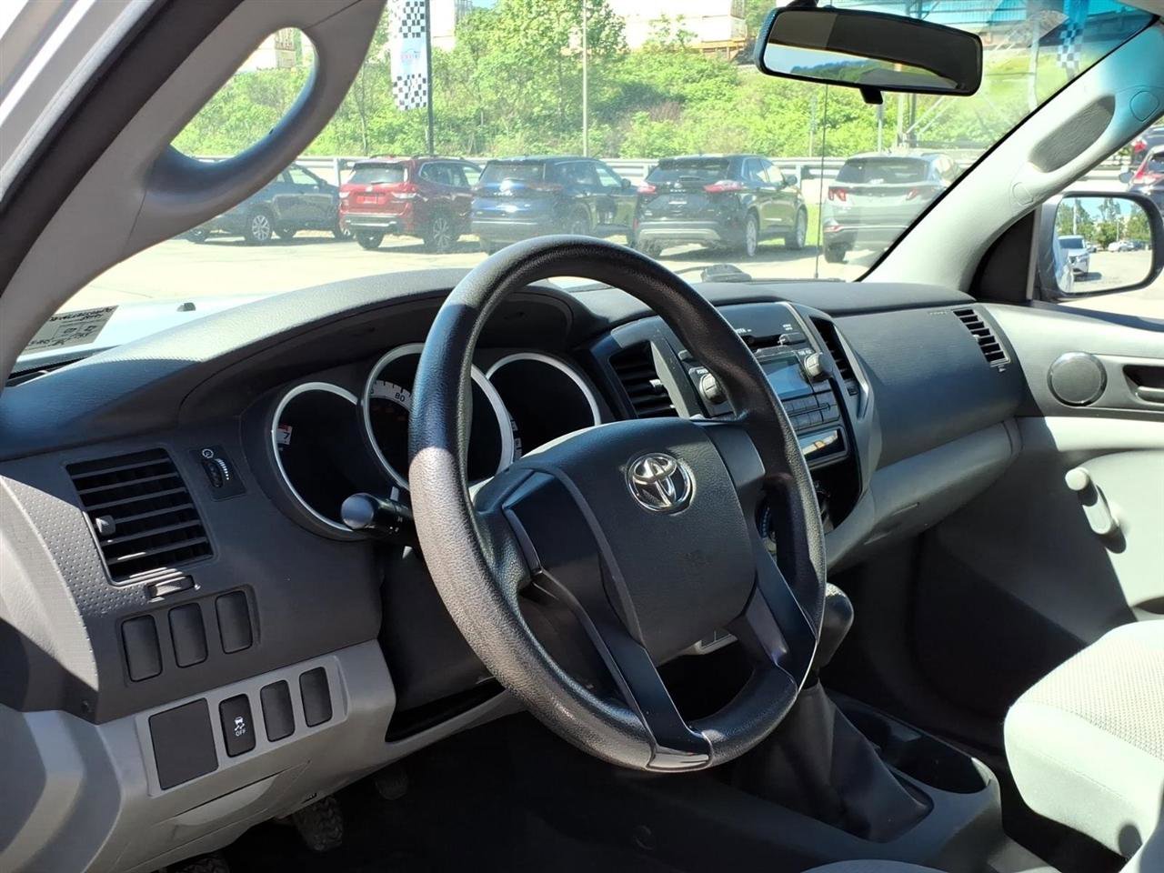 Used 2012 Toyota Tacoma 2WD Regular Cab image 7