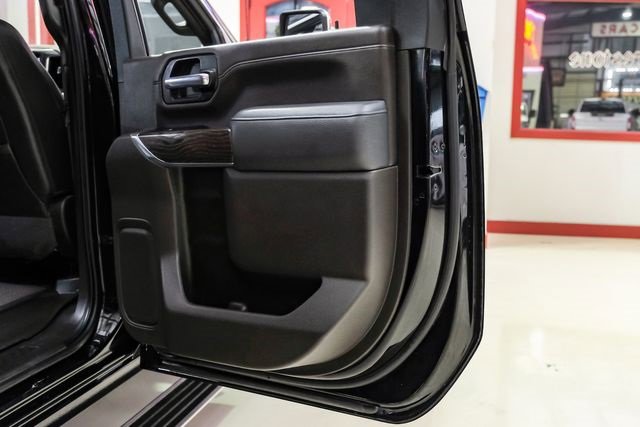 Used 2022 GMC Sierra 3500 Denali w/ Denali Black Diamond Edition image 42