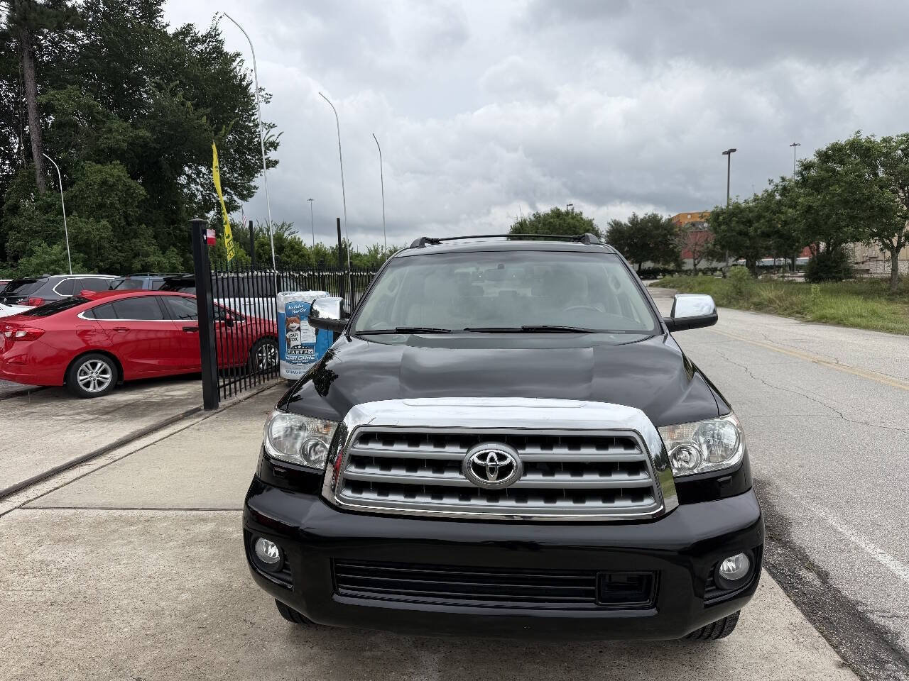 Used 2013 Toyota Sequoia Platinum AWD/4WD image 4