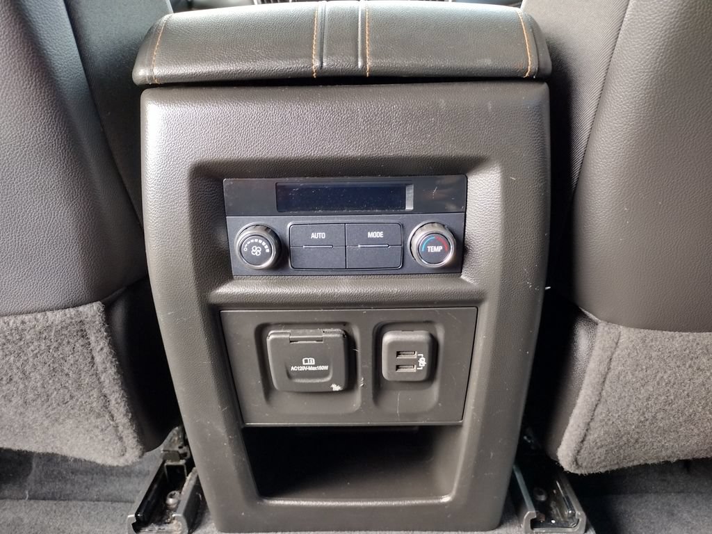 Used 2021 Chevrolet Traverse RS AWD/4WD image 15