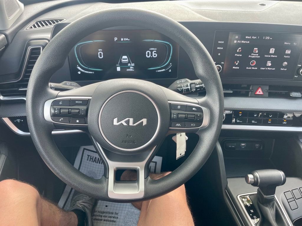 Used 2025 Kia Sportage LX FWD image 14