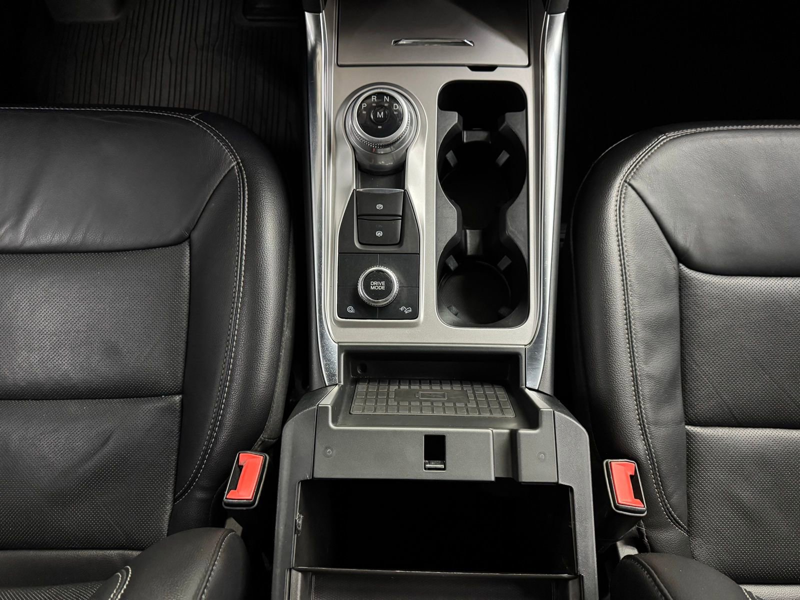 Used 2020 Ford Explorer Limited w/ Equipment Group 310A image 29