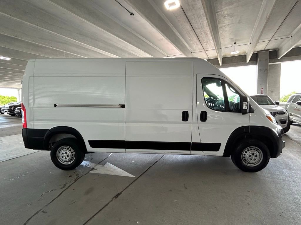 Used 2025 RAM ProMaster 2500 w/ Convenience Group image 6