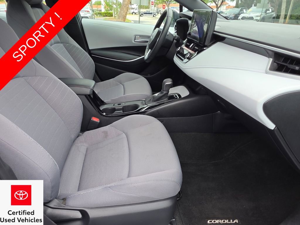 Certified 2025 Toyota Corolla SE w/ Convenience Package image 14