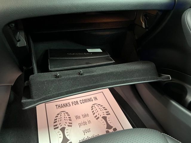 Used 2021 Mercedes-Benz GLC 300 4MATIC image 33