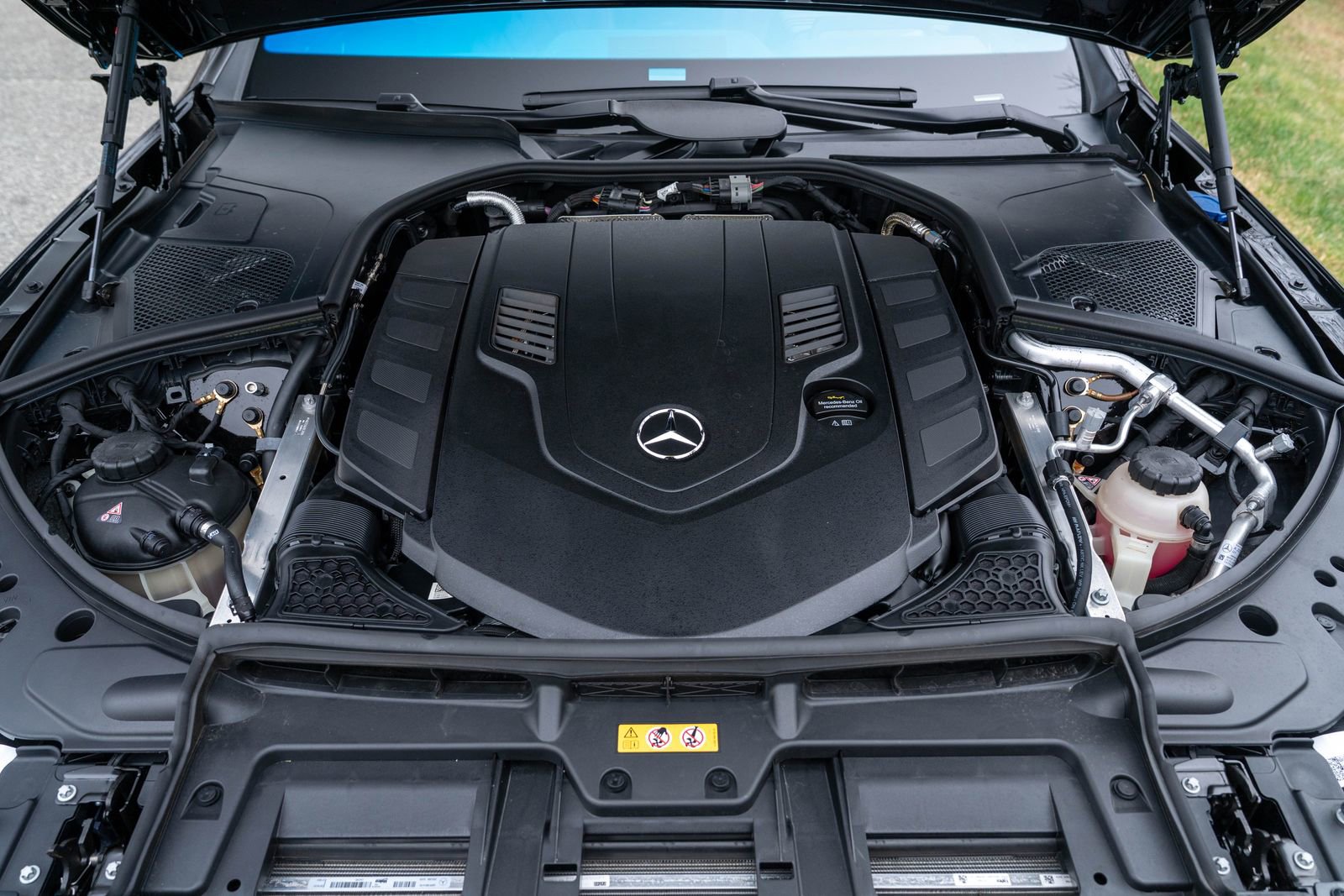 Used 2025 Mercedes-Benz S 580 4MATIC Sedan image 14