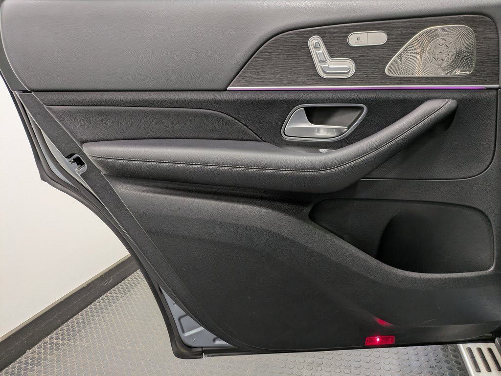 Used 2021 Mercedes-Benz GLS 580 4MATIC image 21