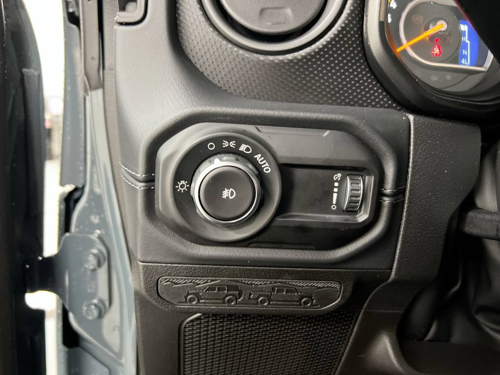 New 2026 Jeep Wrangler Unlimited Rubicon AWD/4WD image 17