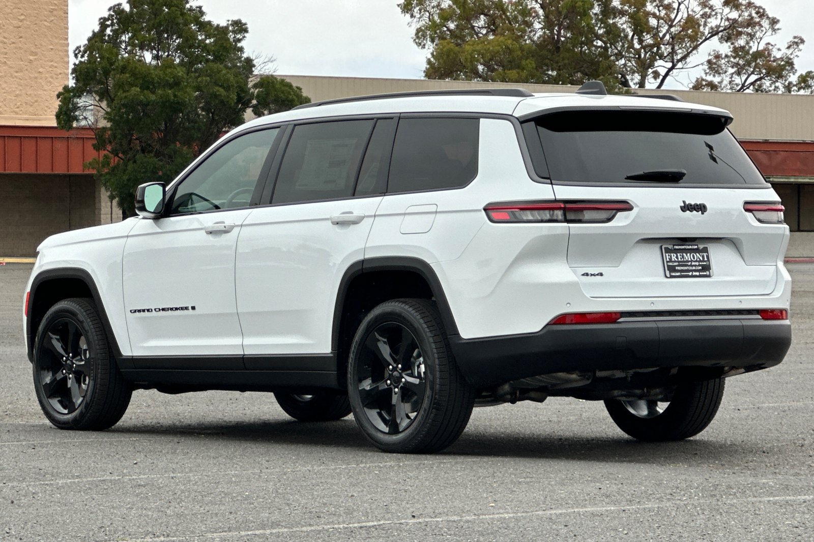 New 2026 Jeep Grand Cherokee L Limited w/ Limited Altitude Package AWD/4WD image 5