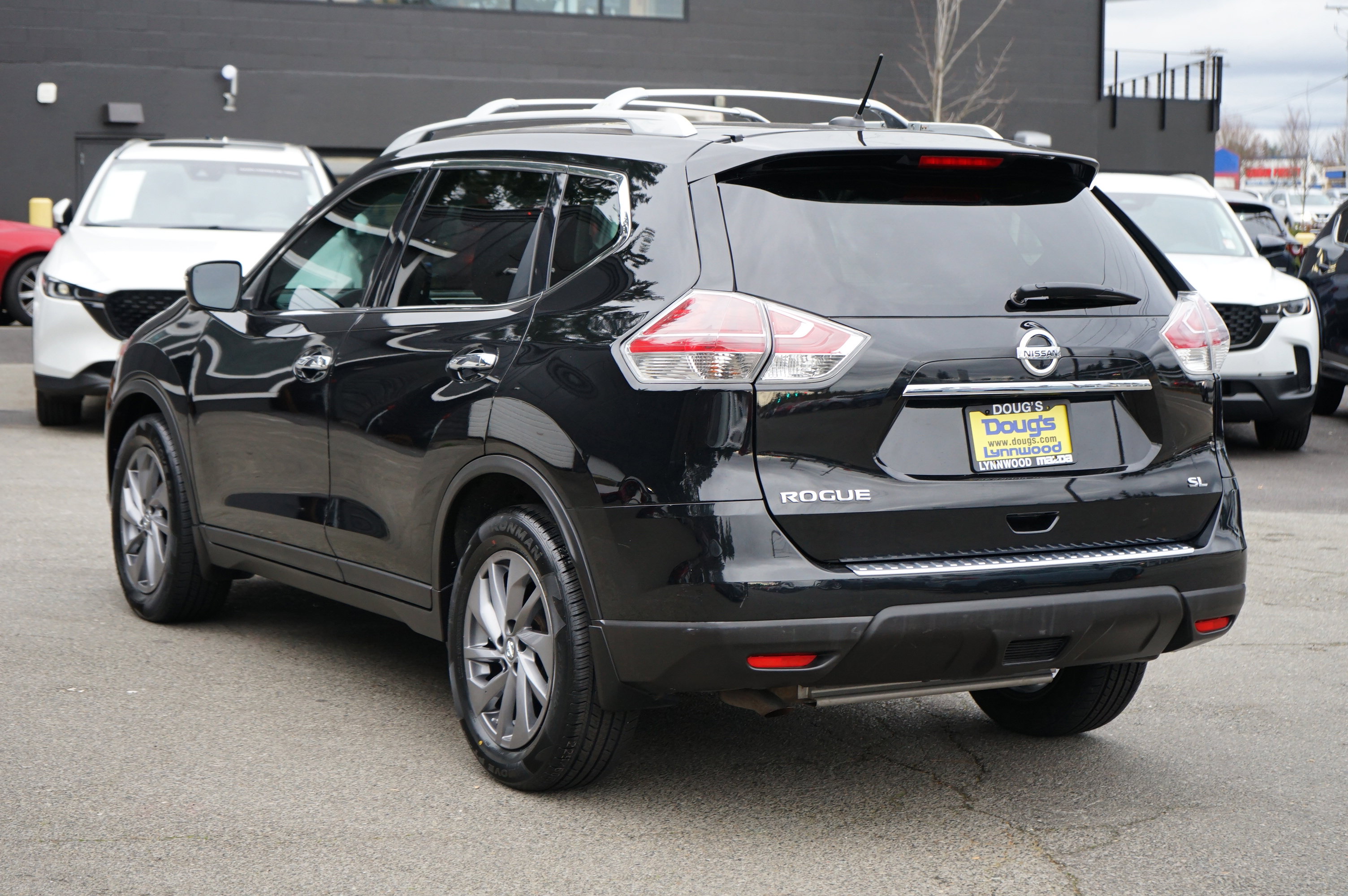 Used 2016 Nissan Rogue SL w/ SL Premium Package image 5