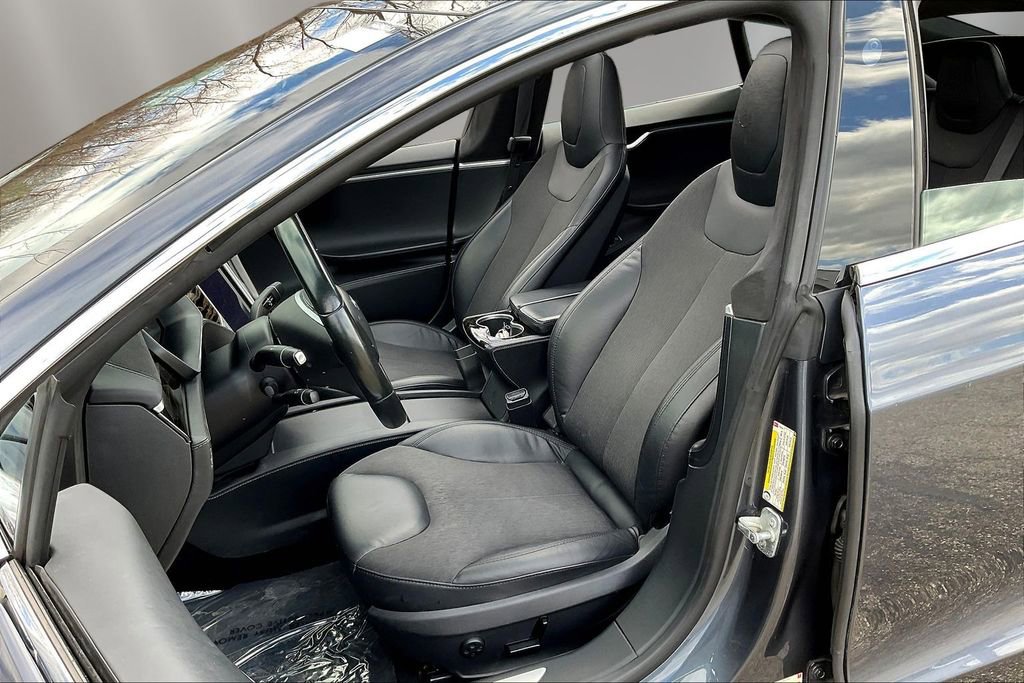 Used 2016 Tesla Model S 60 image 21