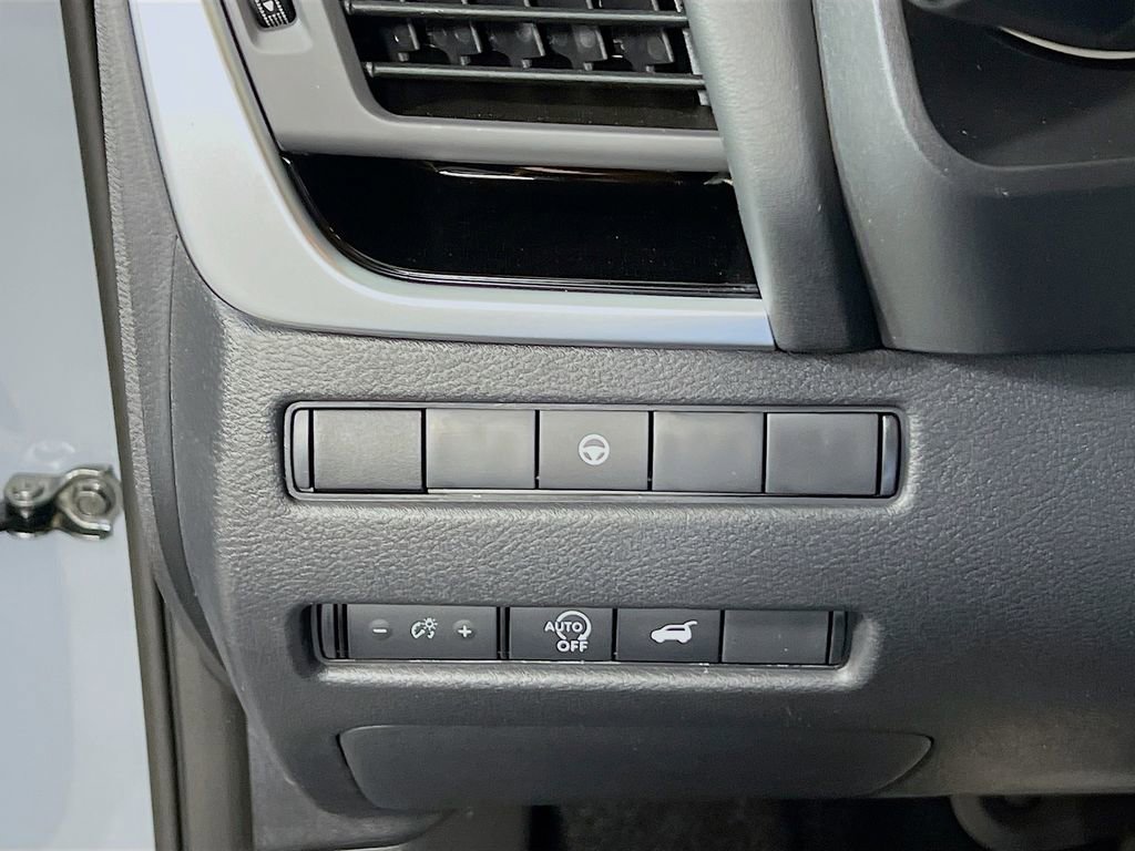 New 2026 Nissan Rogue SV AWD/4WD image 9