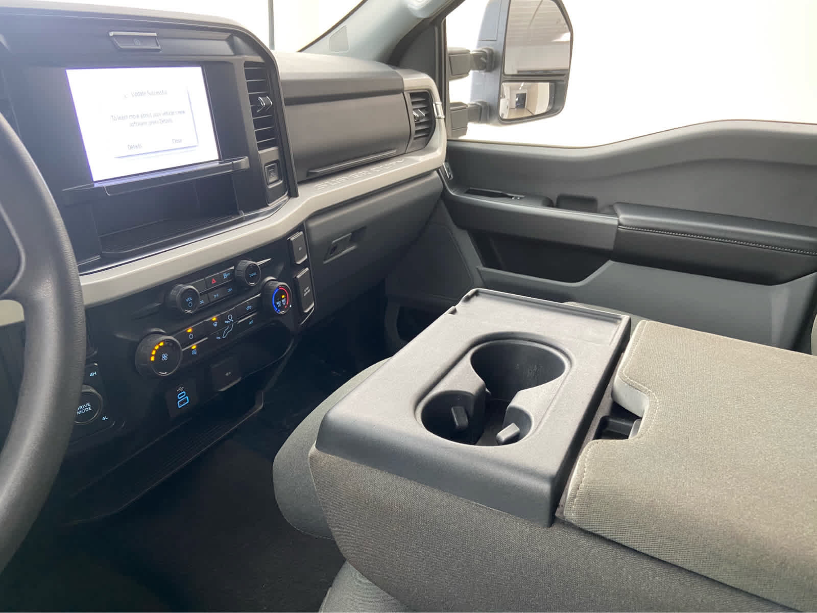 Used 2025 Ford F250 XLT AWD/4WD image 35