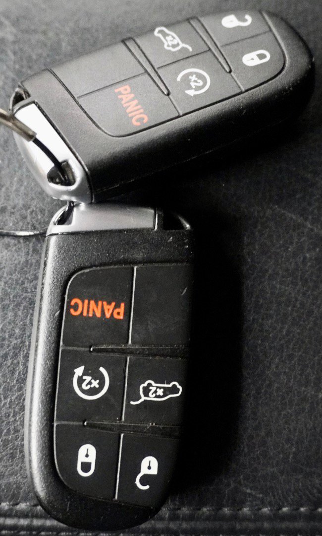 Used 2014 Jeep Grand Cherokee Summit AWD/4WD image 26