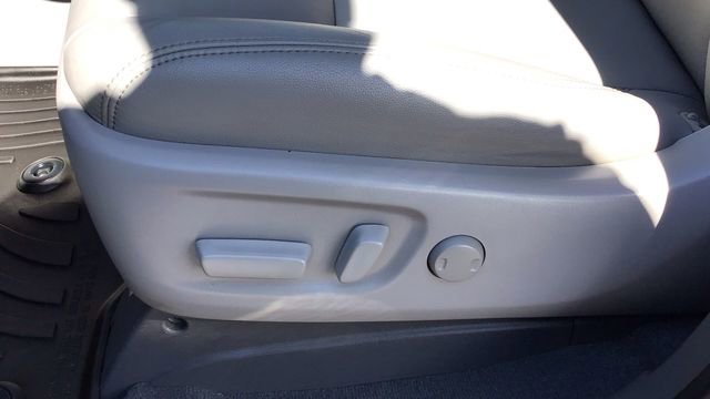 Used 2020 Toyota Sienna XLE image 20