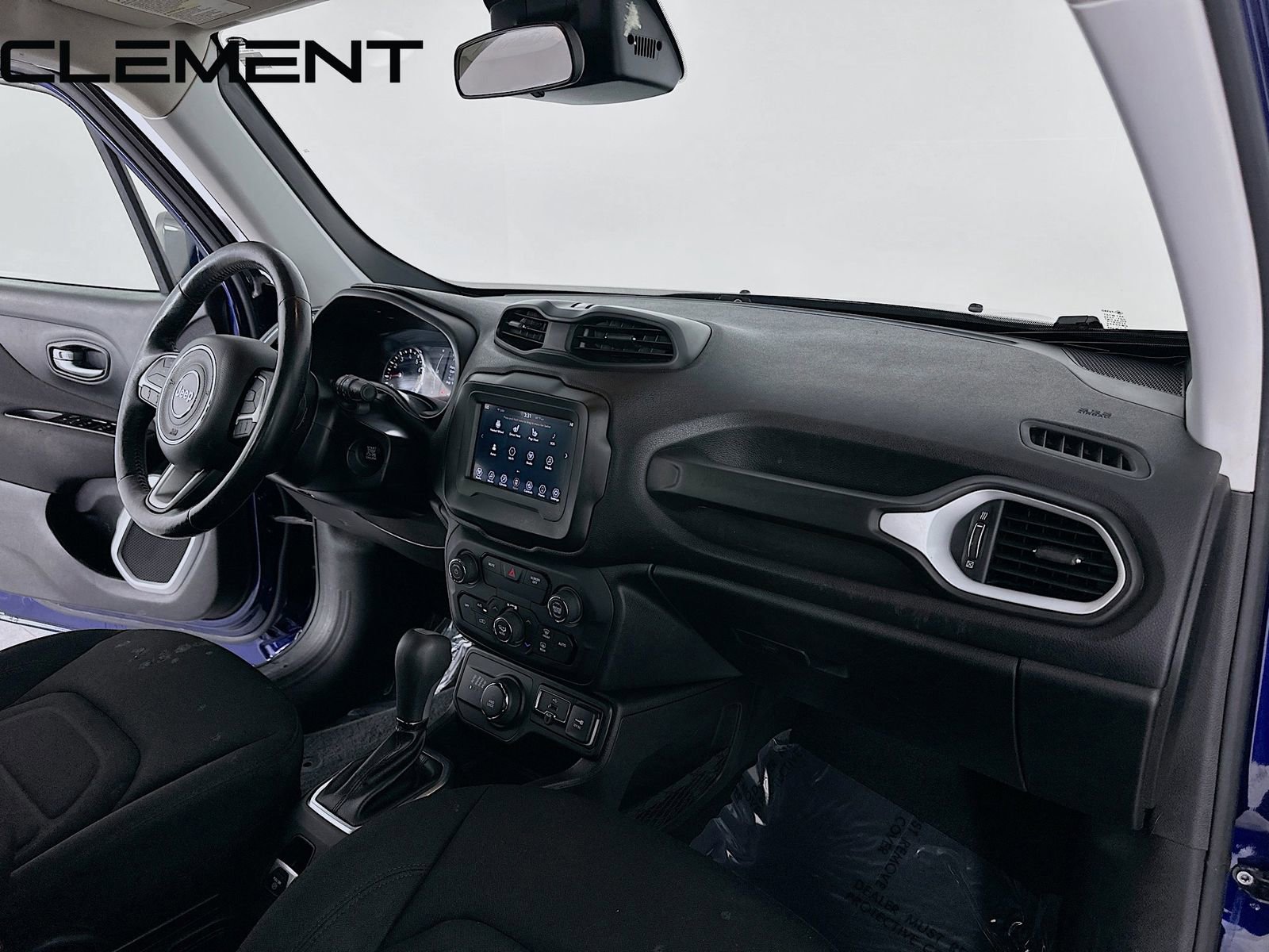 Used 2020 Jeep Renegade Latitude w/ Cold Weather Group AWD/4WD image 30