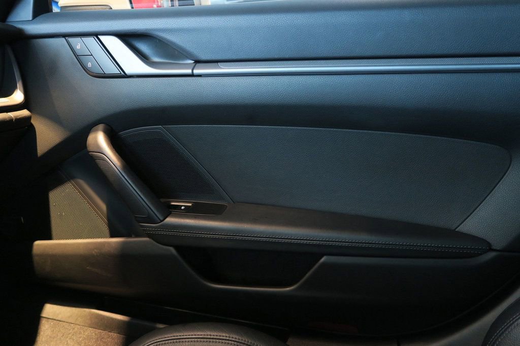 Used 2022 Porsche 911 Carrera image 23