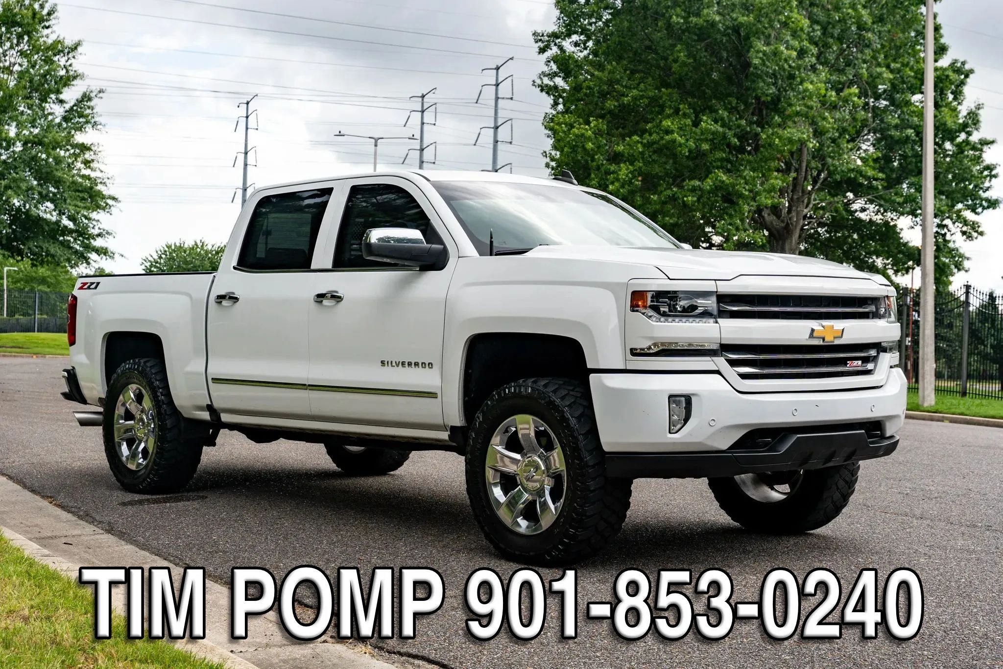 Used 2018 Chevrolet Silverado 1500 LTZ Z71 w/ LTZ Plus Package AWD/4WD image 4