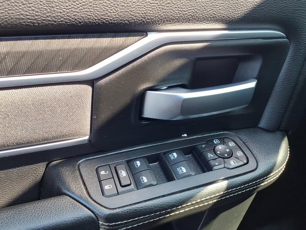 Certified 2026 RAM 3500 Big Horn AWD/4WD image 4