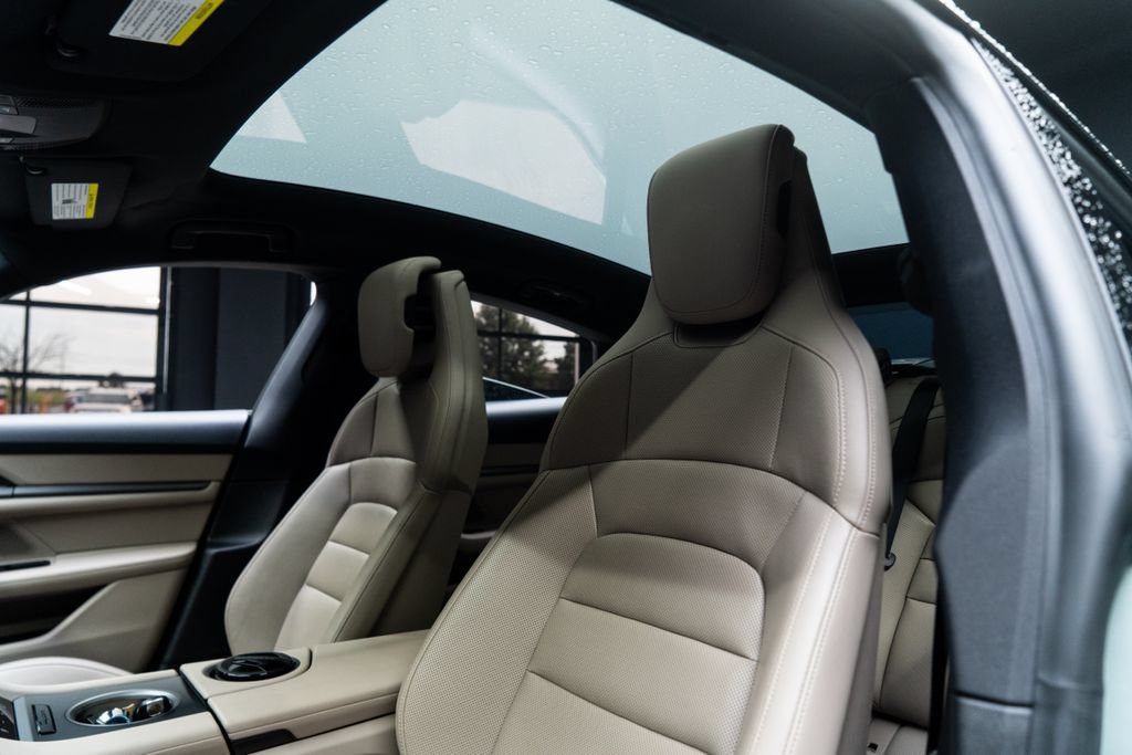 Used 2025 Porsche Taycan RWD image 23