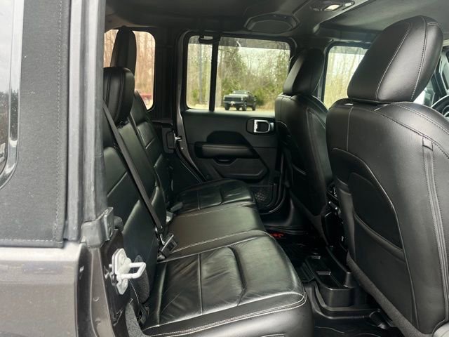 Used 2018 Jeep Wrangler Unlimited Sahara image 17