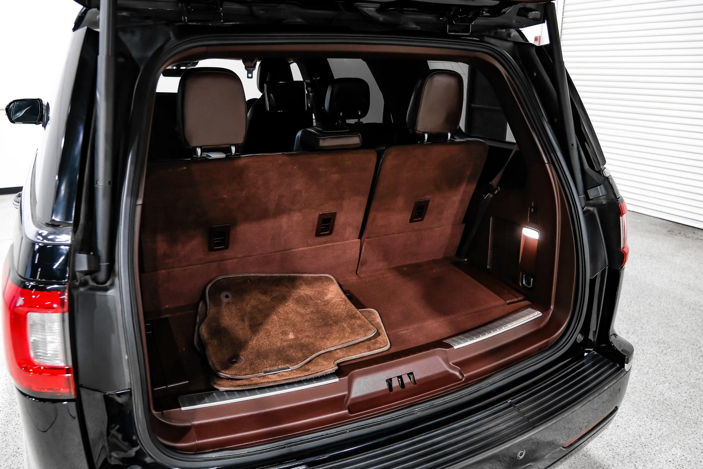 Used 2018 Lincoln Navigator Black Label w/ Cargo Package AWD/4WD image 79
