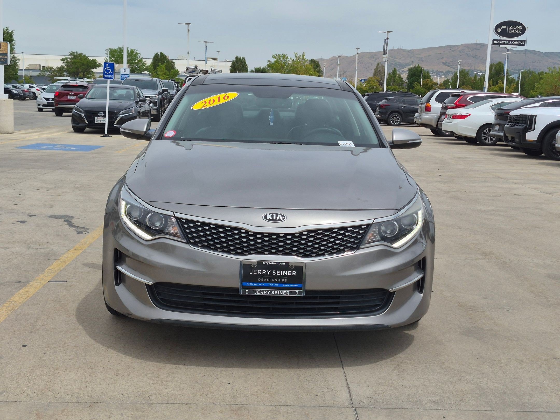 Used 2016 Kia Optima EX w/ Premium Package FWD image 8